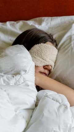 నిద్రపోయేటప్పుడు లోదుస్తులు వేసుకూకూడదు ఎందుకో తెలుసా ?