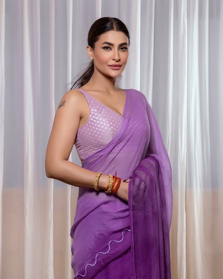 पारस छाबड़ा ने बताया था कि पवित्रा ने पति ने उन्हें मैसेज कर अपने रिश्ते के बारे में बताया था. उन्होंने कहा था कि तुम दोनों चाहे कितने भी करीब आ सकते हो, लेकिन पहले हमारा तलाक हो जाने दो.