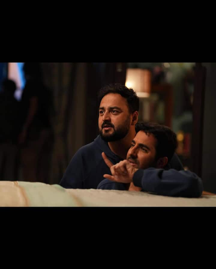 Ayushmann Khurrana also thanked his film's director Aditya Sarpotdar. In his latest post he also shared a photo with the director. Expressing his gratitude to his director, Ayushmann praised the director for encouraging him.