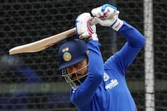 লজ্জার রেকর্ড ভারতের, কিন্তু অ্য়াডিলেডে বারবার জ্বলে উঠেছে বিরাটের ব্যাট