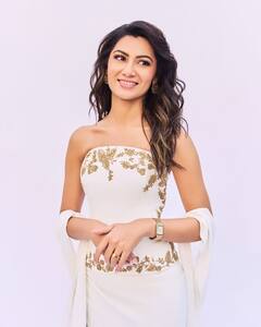 'कुमकुम भाग्य' की प्रज्ञा हैं करोड़ों की मालकिन, ऑडी और मर्सडीज से करती हैं सफर, नेटवर्थ जान हो जाएंगे हैरान