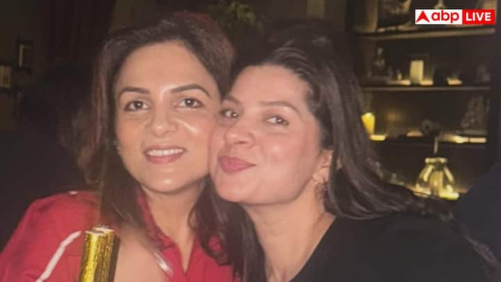 वह फैमिली बिजनेस में सक्रिय भूमिका निभाती हैं और मैनेजमेंट से जुड़े कामों में हाथ बंटाती हैं.