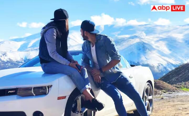 ਲਾਤਵੀਆ ਦੀ ਰਾਜਧਾਨੀ, ਰੀਗਾ, ਨੂੰ ਯੂਰਪ ਦੇ ਸਭ ਤੋਂ ਮਸ਼ਹੂਰ ਨਾਈਟ ਲਾਈਫ ਅਤੇ ਪਾਰਟੀ ਸਥਾਨਾਂ ਵਿੱਚੋਂ ਇੱਕ ਮੰਨਿਆ ਜਾਂਦਾ ਹੈ। ਇਸਦੇ ਬਾਰ, ਕਲੱਬ ਅਤੇ ਕੈਫੇ ਹਮੇਸ਼ਾ ਨੌਜਵਾਨਾਂ ਨਾਲ ਭਰੇ ਰਹਿੰਦੇ ਹਨ।