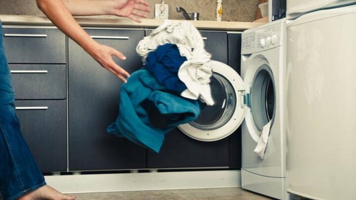 Electricity Bill: వాషింగ్ మెషిన్ విద్యుత్ బిల్లుపై ప్రభావం తక్కువగా కనిపిస్తుంది. కానీ మీరు ప్రతిరోజూ వేడి నీటి మోడ్ లేదా డ్రైయర్‌ని ఎక్కువగా ఉపయోగిస్తే, అది ఖర్చును పెంచుతుంది. సాధారణ లేదా ఎకో మోడ్లో ఉతికేస్తే 20% వరకు విద్యుత్ను ఆదా చేయవచ్చు.