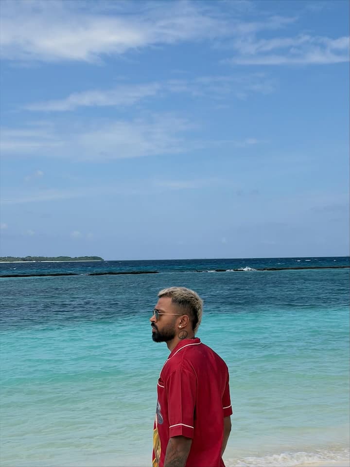 On Wednesday, Hardik posted a series of pictures from a recent getaway with Mahieka.