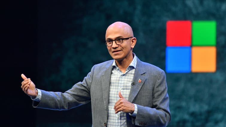 माइक्रोसॉफ्ट सीईओ सत्य नडेला की कमाई में इस साल बंपर इजाफा, जानिये कितनी है उनकी सैलरी