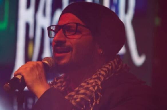 ਪਾਲਤੂ ਜਾਨਵਰਾਂ ਨਾਲ ਸੀ ਪਿਆਰ ਰਿਸ਼ਭ ਟੰਡਨ ਨੂੰ ਪਾਲਤੂ ਜਾਨਵਰਾਂ ਨਾਲ ਬਹੁਤ ਪਿਆਰ ਸੀ। ਉਹ ਆਪਣੀ ਪਤਨੀ ਅਤੇ ਕਈ ਪਾਲਤੂ ਜਾਨਵਰਾਂ ਨਾਲ ਮੁੰਬਈ ਵਿੱਚ ਰਹਿੰਦੇ ਸੀ। ਉਨ੍ਹਾਂ ਦੇ ਬਹੁਤ ਸਾਰੇ ਗਾਣੇ ਸੋਸ਼ਲ ਮੀਡੀਆ 'ਤੇ ਮਸ਼ਹੂਰ ਹੋਏ, ਜਦੋਂ ਕਿ ਉਨ੍ਹਾਂ ਦੇ ਕੁਝ ਰਿਕਾਰਡ ਕੀਤੇ ਗਾਣੇ ਅਜੇ ਰਿਲੀਜ਼ ਵੀ ਨਹੀਂ ਹੋਏ ਹਨ। ਉਨ੍ਹਾਂ ਦਾ ਇੱਕ ਗਾਣਾ,