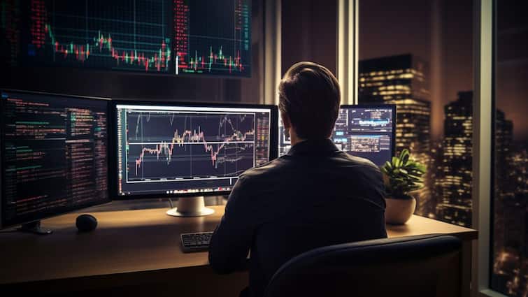 <div>BSE Warns Investors: Fake Social Media IDs Using Officials' Photos To Spread Misleading Investment Advice</div>