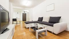 Monsoon Safety Tips: மழைக்காலத்தில் வீட்டை பராமரிப்பது எப்படி? இதை கண்டிப்பா பண்ணுங்க!