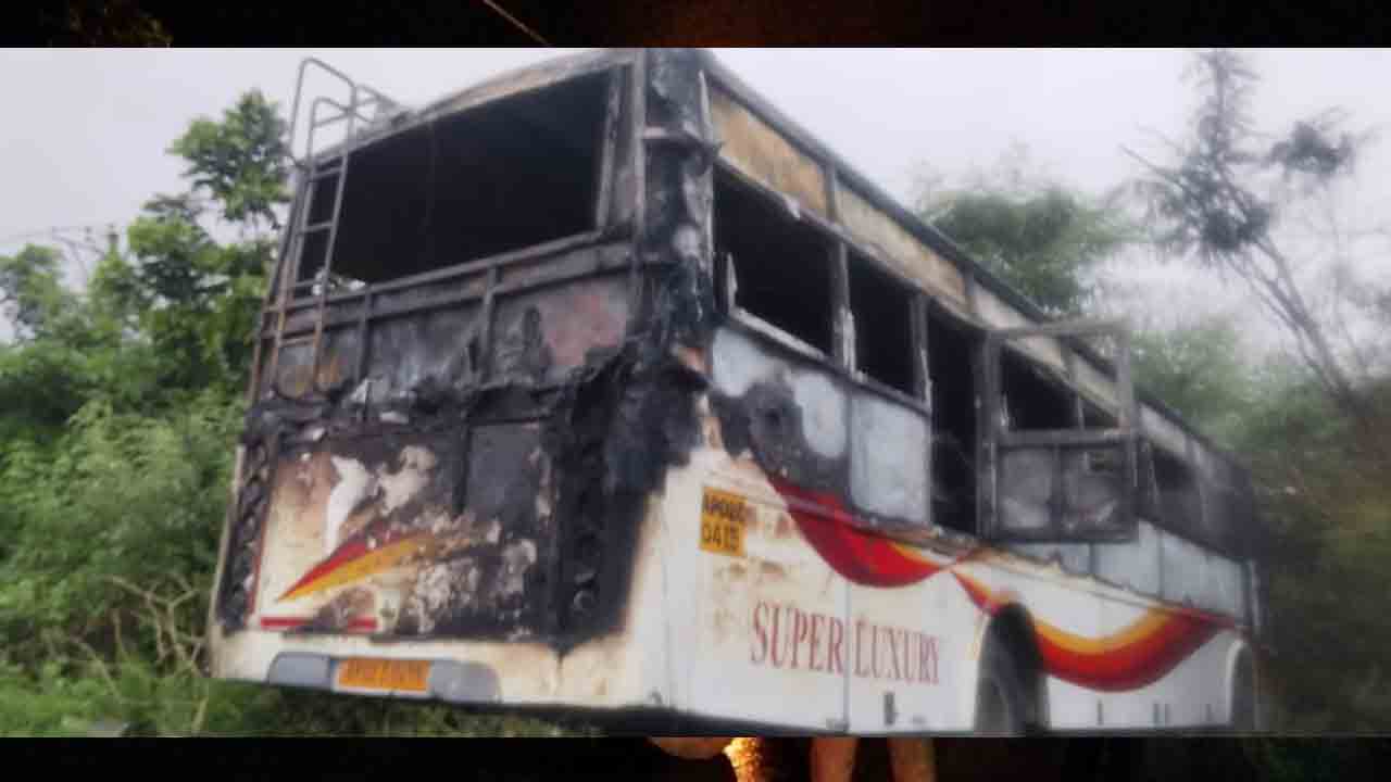 12 ఏళ్ల కిందట పాలెంలో.. ఇప్పుడు టేకూరులో… బెంగళూరు హైవే బలితీసుకున్న రెండు దుర్ఘటనలు.. బస్సుల వేగమే కారణమా..?