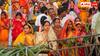 Chhath Puja 2025: नई बहू कैसे करें पहला छठ? इन बातों का ध्यान रखें परिवार