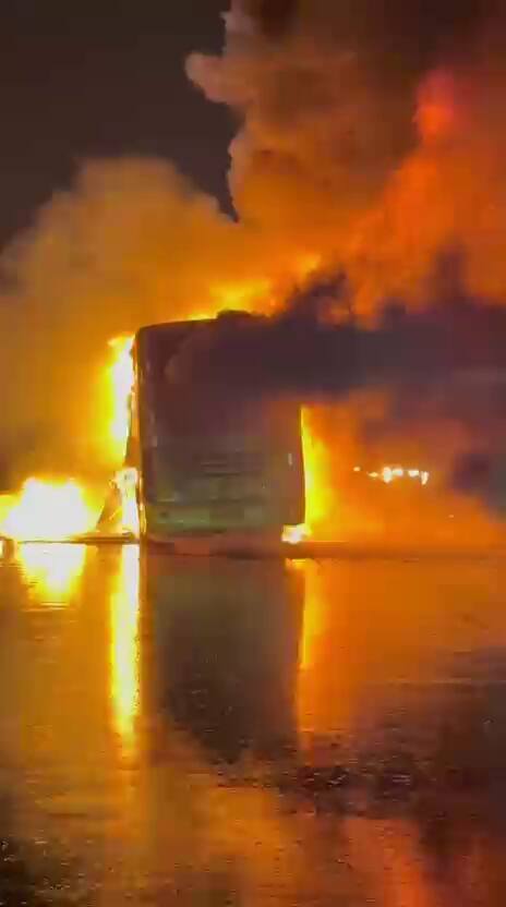 Bus Accident Helpline Numbers: కర్నూలు బస్సు ప్రమాదంపై కంట్రోల్ రూమ్స్ ఏర్పాటు, హెల్ప్ లైన్ నెంబర్స్ ఇవే