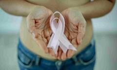 कहीं आपको ब्रेस्ट कैंसर तो नहीं? 2 मिनट में घर पर ऐसे कर सकते हैं चेक