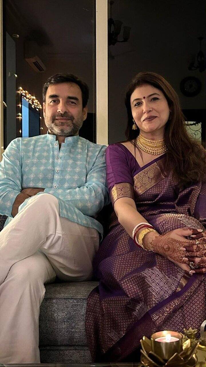 Pankaj Tripathi, resident of Belsand village of Gopalganj district, is counted among the best actors of Hindi cinema today. He has proved himself with films and web series like Masaan, Newton, Stree, Mirzapur. Every year he tries to go to his village and celebrate Chhath Puja with his family.