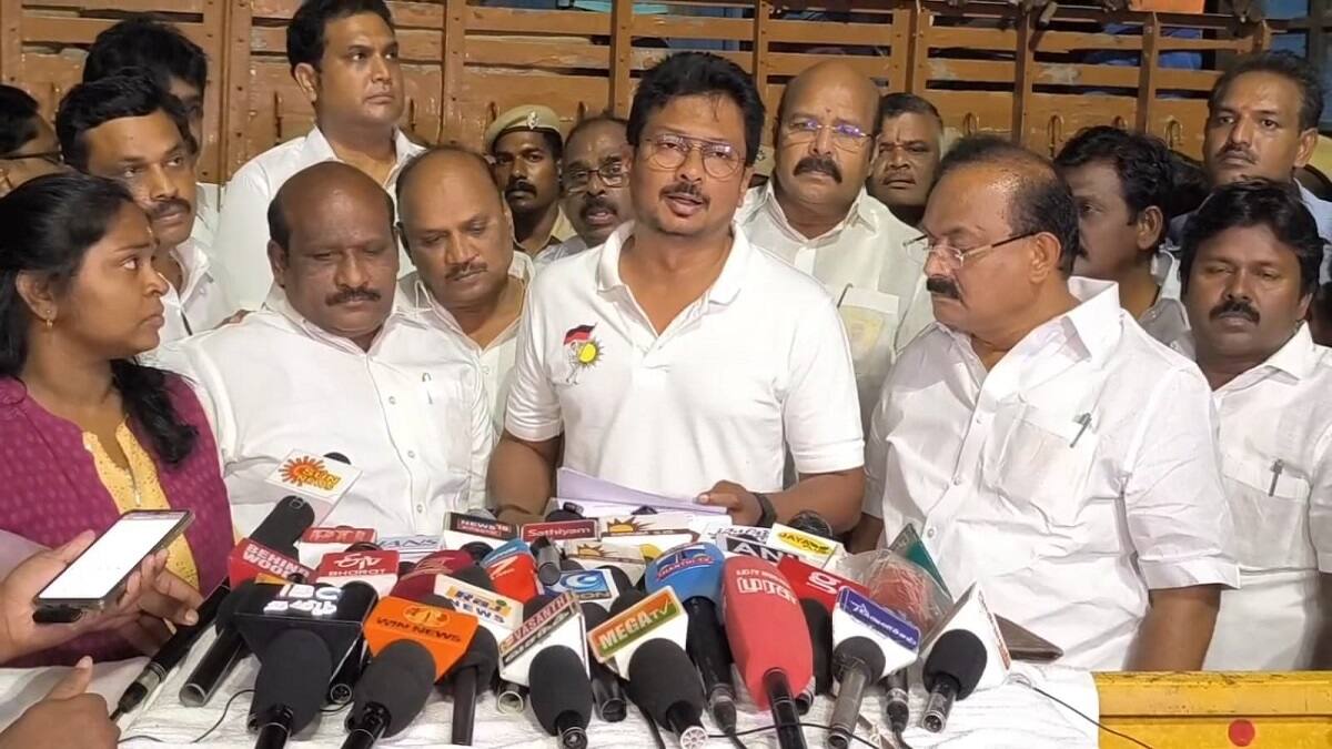 உதயநிதி ஸ்டாலின் கடும் தாக்கு: பழனிசாமி பொய் குற்றச்சாட்டு! விவசாயிகள் வாக்கு அறுவடை கனவு ஒருபோதும் நடக்காது!