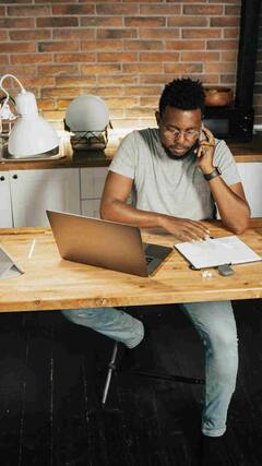 वर्क फ्रॉम होममध्येही फिट राहायचंय? 'या' टिप्स फॉलो करा