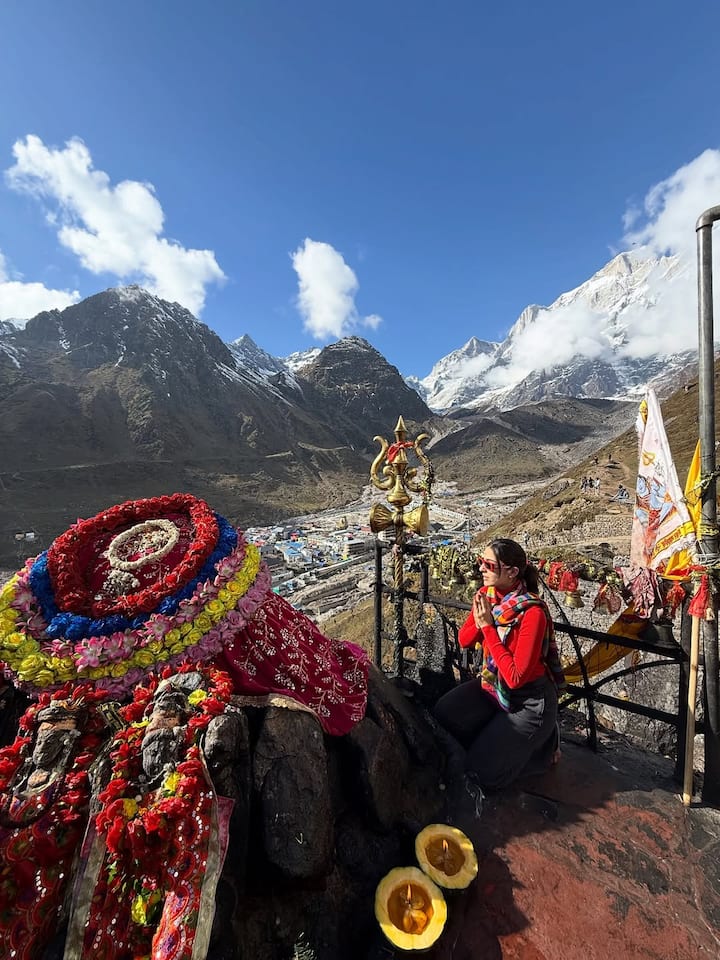 सारा आली खानचे चाहते सोशल मीडियावर तिचं कौतुक करत आहेत.