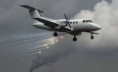 ਕਿਹੜੇ ਜਹਾਜ਼ ਤੋਂ ਪਵਾਇਆ ਜਾਵੇਗਾ ਨਕਲੀ ਮੀਂਹ? ਇਸ ਦੀ ਇੱਕ ਉਡਾਣ 'ਚ ਕਿੰਨਾ ਆਵੇਗਾ ਖਰਚਾ