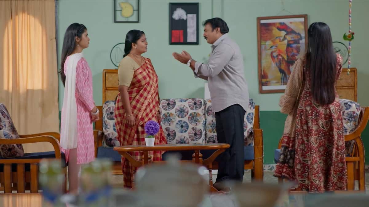 Nindu Manasulu Serial Today October 24th: నిండు మనసులు: ట్విస్ట్ అదుర్స్! సిద్ధూ ఎంట్రీతో విజయానంద్ గుండెల్లో రైళ్లు.. ఇకపై అమ్మతోనేనా?