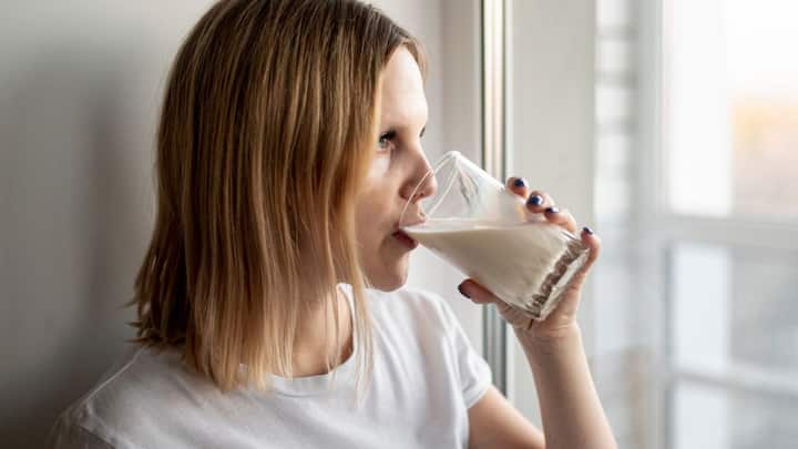 More mutations of this gene were found in people who consumed more dairy products, whereas in people who did not have the habit of drinking milk, most people were not able to digest milk after reaching adulthood.
