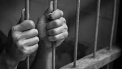 பள்ளி மற்றும் ஊராட்சி அலுவலக கம்ப்யூட்டர்களை திருடிய மாணவர் கைது