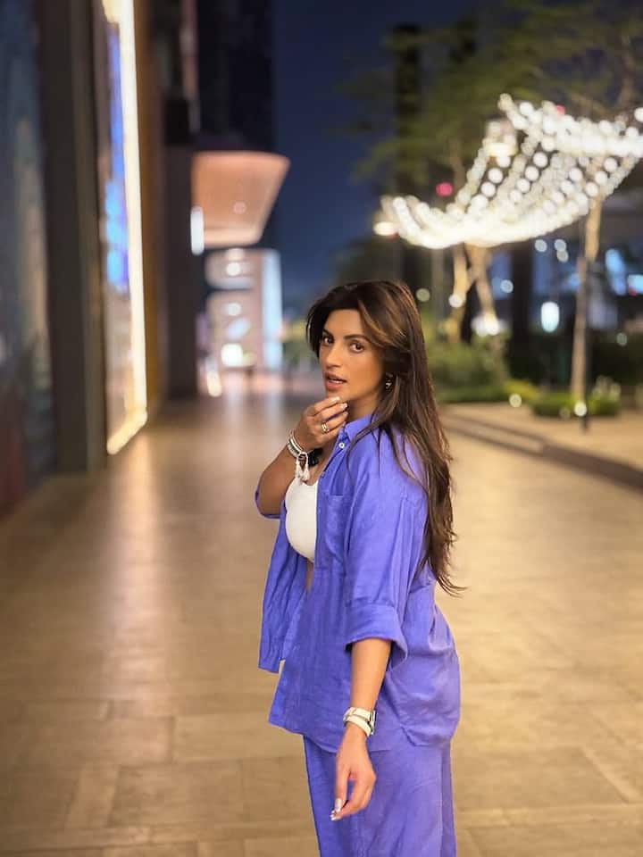 शमा का ये अंदाज लोगों को काफी पसंद आता है, जिसके चलते उनकी फैन फॉलोइंग भी काफी अच्छी है।