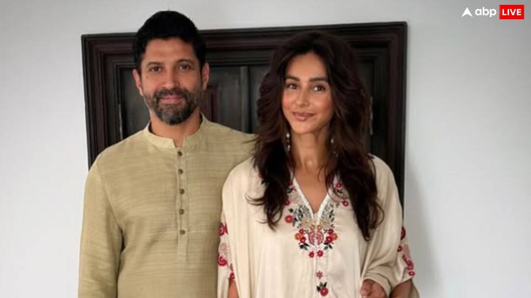 Farhan Akhtar Car: फरहान अख्तर ने खरीदी लग्जरी कार, कीमत जान हो जाएंगे शॉक्ड