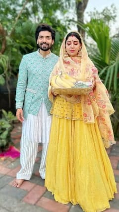 मोनालिसा से गुरमीत चौधरी तक, अपनी जड़ों से जुड़े हैं स्टार्स, धूमधाम से मनाते हैं छठ पूजा