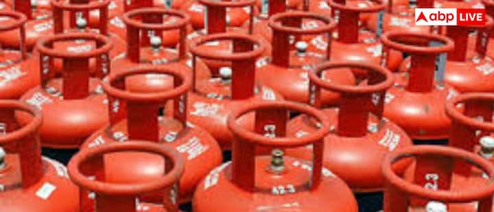 इस पेज में राइट हैंड की तरफ व्यू सिलेंडर बुकिंग हिस्ट्री पर क्लिक करना है. यहां आप आसानी से देख पाएंगे कि किस सिलेंडर पर आपको कितनी सब्सिडी भेजी गई है.