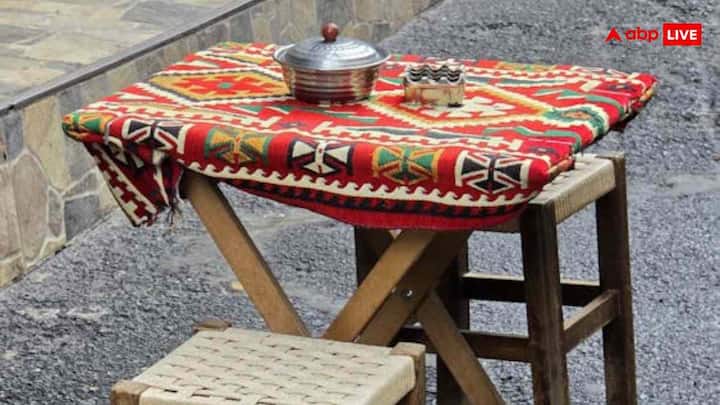 If you have thick and beautifully designed curtains, they can be used to make table cloth. Simply cut the curtain to the right size and attach lace or ribbon to the edges. This will immediately change the look of your dining table. This new look of old curtains will give a new style to your home.