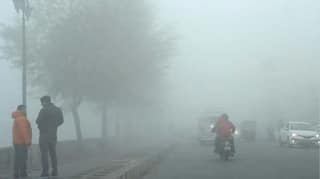 Punjab Weather Update: ਪੰਜਾਬ 'ਚ ਦਸੰਬਰ ਮਹੀਨੇ ਦਸਤਕ ਦਏਗੀ ਸ਼ੀਤ ਲਹਿਰ, ਜਾਣੋ ਕਿਹੜੇ ਮਹੀਨੇ ਪਏਗੀ ਸੰਘਣੀ ਧੁੰਦ? ਪਹਾੜਾਂ ਤੋਂ ਆ ਰਹੀਆਂ ਠੰਢੀਆਂ ਹਵਾਵਾਂ ਨੇ...