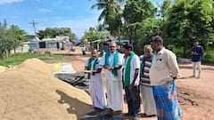 காத்திருந்து ஏமாந்த விவசாயிகள்... ஒத்தி வைத்துவிட்டு சென்ற மத்தியக்குழுவினர்