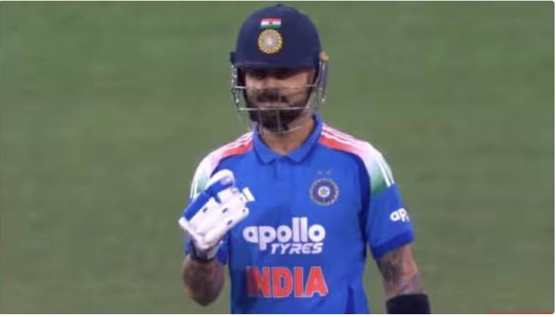 ind vs aus 3rd odi virat kohli celebration after taking 1 run in india vs australia sydney IND vs AUS:  ਸਿਡਨੀ ਵਿੱਚ ਵਿਰਾਟ ਕੋਹਲੀ ਨੇ ਪਹਿਲੀ ਦੌੜ ਦਾ ਮਨਾਇਆ ਜਸ਼ਨ , ਭੀੜ ਨੇ ਮਾਰੀਆਂ ਤਾੜੀਆਂ, ਦੇਖੋ ਪੂਰੀ ਵੀਡੀਓ