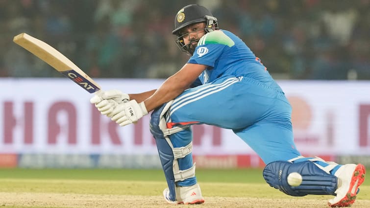 <div>IND vs AUS 3rd ODI: Rohit Sharma's Stellar Record At Sydney Cricket Ground</div> <div>IND vs AUS 3rd ODI: Rohit Sharma's Stellar Record At Sydney Cricket Ground</div>