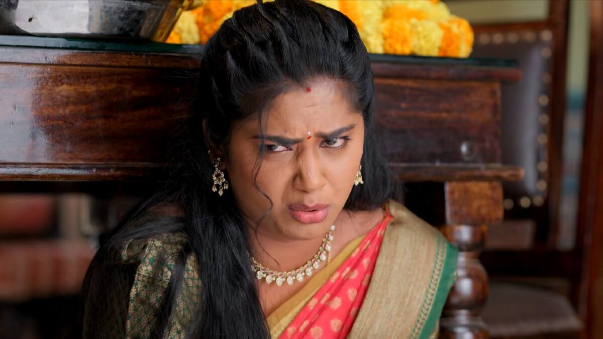 Illu Illalu Pillalu Serial Today October 25th: ఇల్లు ఇల్లాలు పిల్లలు: దీపావళి వేడుకల్లో రామరాజు ఇంట్లో ఏం జరిగింది? తండ్రీకొడుకుల కామెడీ!