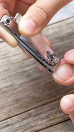 क्या आपको पता है Nailcutter के पीछे किस लिए होता है छेद?