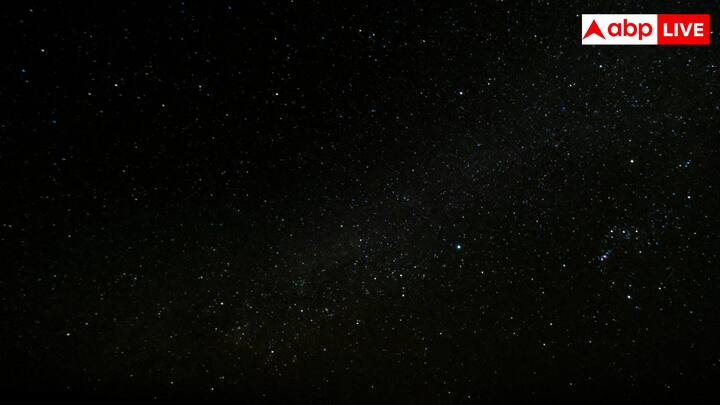 दरअसल, हम जब रात के समय असमान में देखते हैं तो पूरी तरह न सही लेकिन कुछ हद तक चीजों को देख पाते हैं. ऐसा इसलिए क्योंकि इंसानों का शरीर और उसकी कैपेबिलिटी समय के साथ इवोल्व हुई हैं.