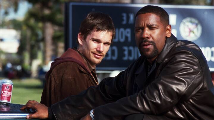 'ट्रेनिंग डे' की कहानी सच्ची घटनाओं पर आधारित है. फिल्म की कहानी एक वरिष्ठ करप्ट स्पाई और नए पुलिस ऑफिसर की कहानी है. फिल्म में आपको ये देखने को मिलेगा कि कैसे भ्रष्ट स्पाई के साथ काम करने के दौरान ये नया पुलिस अधिकारी अपनी नैतिकता को बरकरार रखता है.