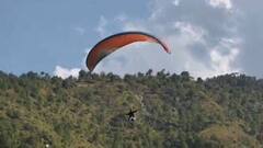 हिमाचल: जुन्गा में शिमला फ्लाइंग फेस्टिवल का आगाज, देश-विदेश के 60 पैराग्लाइडर ले रहे हिस्सा