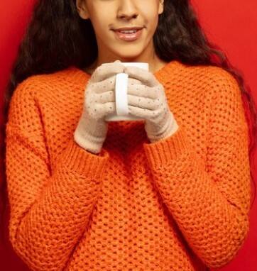 ਰੋਜ਼ਾਨਾ ਕਸਰਤ ਅਤੇ ਯੋਗ ਸ਼ਾਮਲ ਕਰੋ, ਖਾਸ ਕਰਕੇ ਪਵਨਮੁਕਤਾਸਨ ਅਤੇ ਮਾਲਾਸਨ, ਜੋ ਅੰਤੜੀਆਂ ਨੂੰ ਕੁਦਰਤੀ ਤੌਰ ‘ਤੇ ਸਰਗਰਮ ਕਰਦੇ ਹਨ।