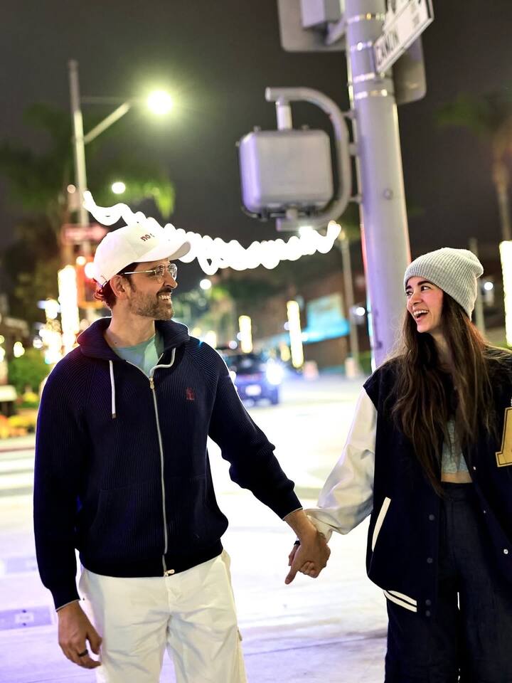 These pictures of the couple are from winter vacation. Both are abroad. Where they were seen immersed in each other's love.