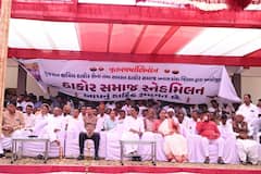 બનાસકાંઠામાં ઠાકોર સમાજનું મહા સ્નેહમિલન: અલ્પેશ અને ગેનીબેન ઠાકોર સહિત ભાજપ-કોંગ્રેસના દિગ્ગજો એક મંચ પર જોવા મળ્યા