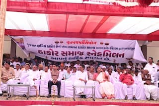 બનાસકાંઠામાં ઠાકોર સમાજનું મહા સ્નેહમિલન: અલ્પેશ અને ગેનીબેન ઠાકોર સહિત ભાજપ-કોંગ્રેસના દિગ્ગજો એક મંચ પર જોવા મળ્યા