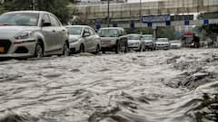 Cyclone Alert:ঘূর্ণিঝড়ের আশঙ্কা ! ঘন্টায় ৫০ কিমি বেগে বইতে পারে দমকা বাতাস, ভারী বৃষ্টির সতর্কতা দক্ষিণবঙ্গে