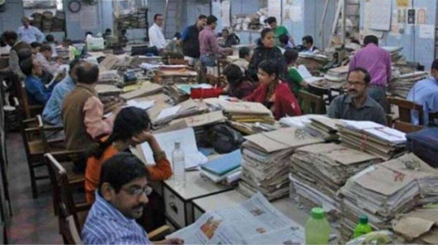 New orders regarding attendance and salary of government employees in Punjab, this system will suddenly change; Now accurate records... Punjab News: ਪੰਜਾਬ 'ਚ ਸਰਕਾਰੀ ਮੁਲਾਜ਼ਮਾਂ ਦੀ ਹਾਜ਼ਰੀ ਅਤੇ ਤਨਖਾਹ ਸੰਬੰਧੀ ਨਵੇਂ ਹੁਕਮ, ਅਚਾਨਕ ਬਦਲ ਜਾਏਗਾ ਇਹ ਸਿਸਟਮ; ਹੁਣ ਸਹੀ ਰਿਕਾਰਡ...