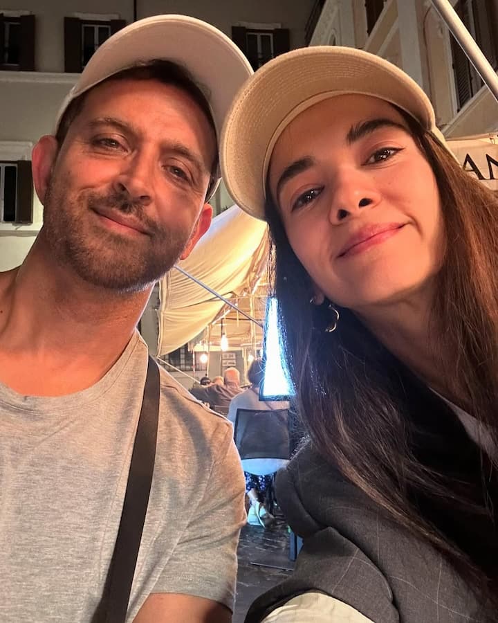 Saba Azad is much younger than her boyfriend Hrithik Roshan. In such a situation, the couple has been trolled on social media many times.