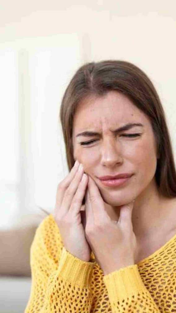 உங்களுக்கு பல் வலி இருக்கா.? அப்போ இந்த நோயா இருக்கலாம், உஷாரா இருங்க