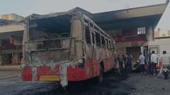 Indapur Bus Fire: धाराशिव-पुणे बस मध्यरात्री इंदापूर स्थानकात आली अन्...क्षणात जळून झाली खाक,  एसटीतील 50 प्रवासी सुखरूप, फोटो समोर