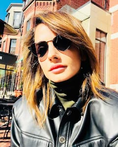 ऋतिक रोशन की एक्स वाइफ सुजैन की 10 तस्वीरें, 50 की उम्र में भी ढाती हैं कहर