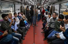 Kolkata Metro: কমছে ট্রেন, ছটপুজো উপলক্ষ্যে সময়সূচিতেও বদল ঘোষণা করল মেট্রোরেল কর্তৃপক্ষ